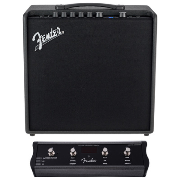 Fender Mustang LT50 Bundle